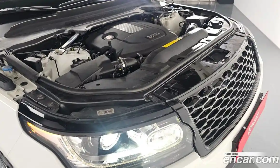 Land Rover Range-Rover 2013 3.0 Автомат в Москве № 213614, фото 6