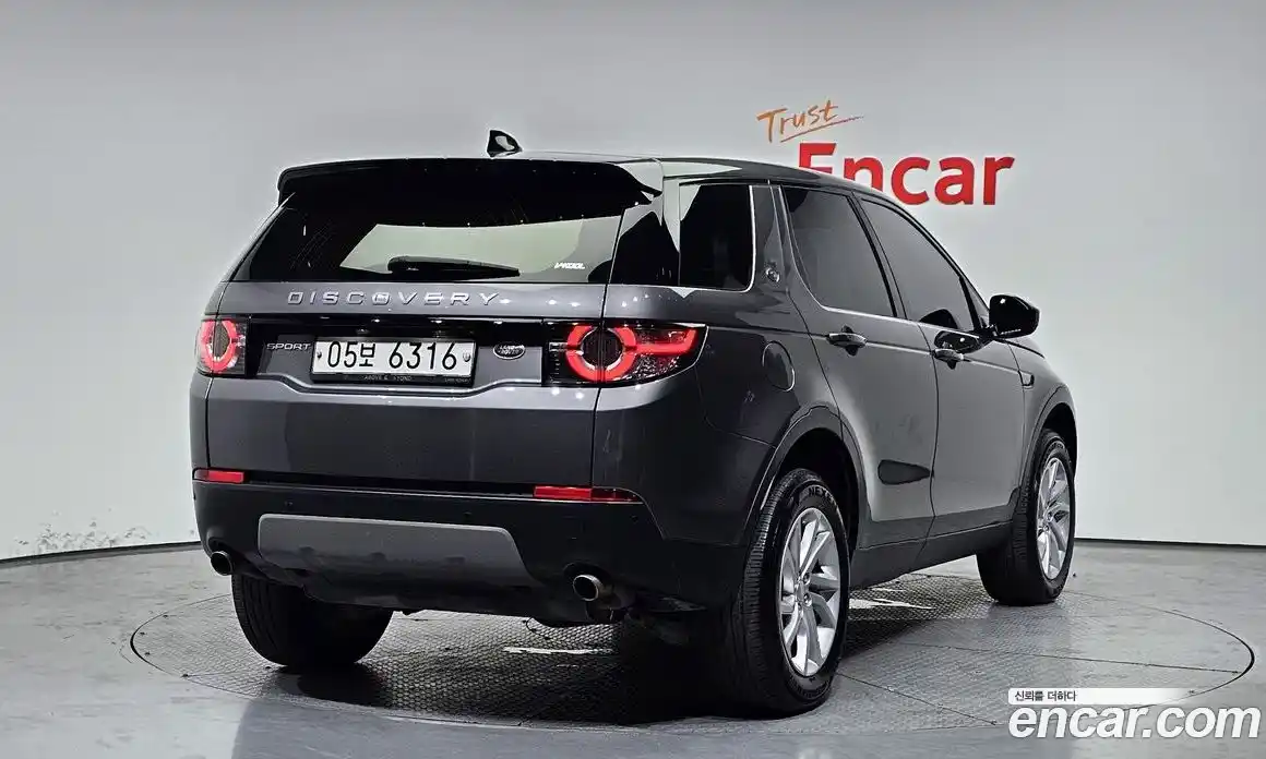 Land Rover Discovery Sport 2018 2.0 Автомат в Москве № 213724, фото 14