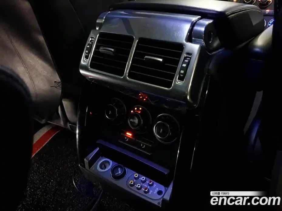 Land Rover Range-Rover 2012 4.4 Автомат в Москве № 213863, фото 18