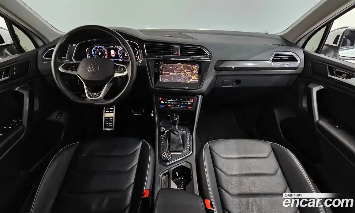 Volkswagen Tiguan 2023 2.0 Автомат в Москве № 214921, фото 13