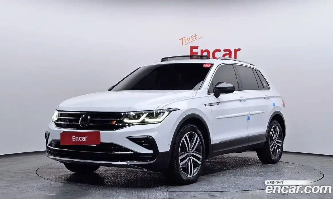 Volkswagen Tiguan 2023 2.0 Автомат в Москве № 214921, фото 15