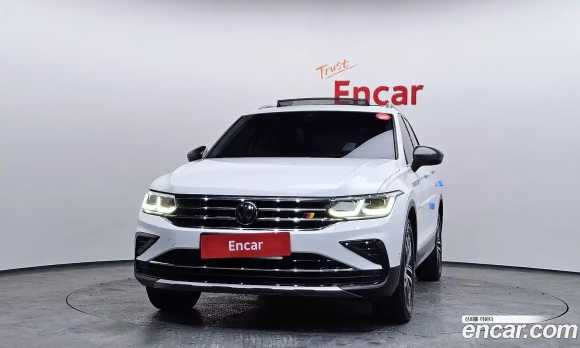 Volkswagen Tiguan 2023 2.0 Автомат в Москве № 214921, фото 17