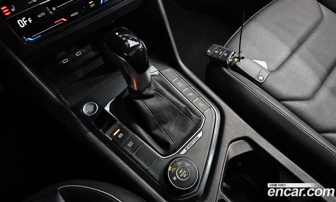 Volkswagen Tiguan 2023 2.0 Автомат в Москве № 214921, фото 20