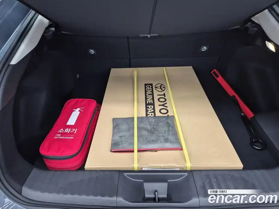 Toyota Prius 2025 2.0 Вариатор в Москве № 215563, фото 15