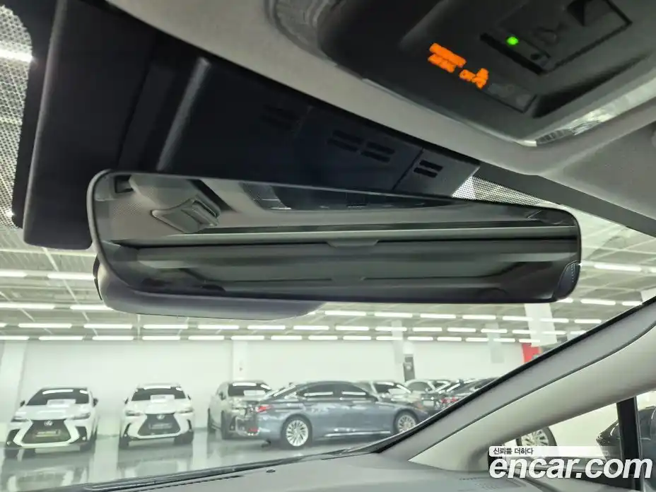 Toyota Prius 2025 2.0 Вариатор в Москве № 215563, фото 10