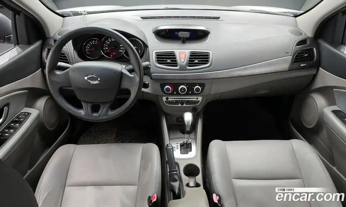 Renault SM3 2011 1.6 Автомат в Москве № 226057, фото 17