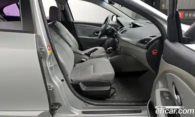 Renault SM3 2011 1.6 Автомат в Москве № 226057, миниатюра 9