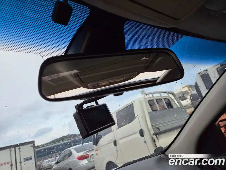 Renault SM3 2010 1.6 Автомат в Москве № 227426, фото 13