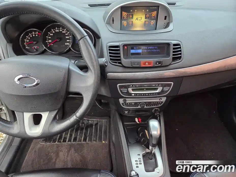 Renault SM3 2010 1.6 Автомат в Москве № 227426, фото 17