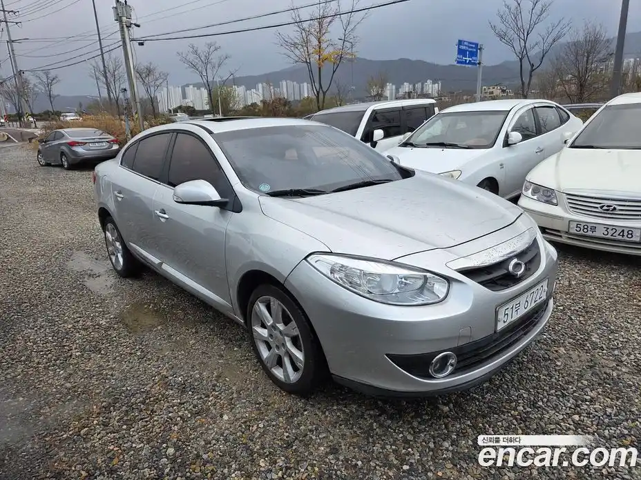 Renault SM3 2010 1.6 Автомат в Москве № 227426, фото 6