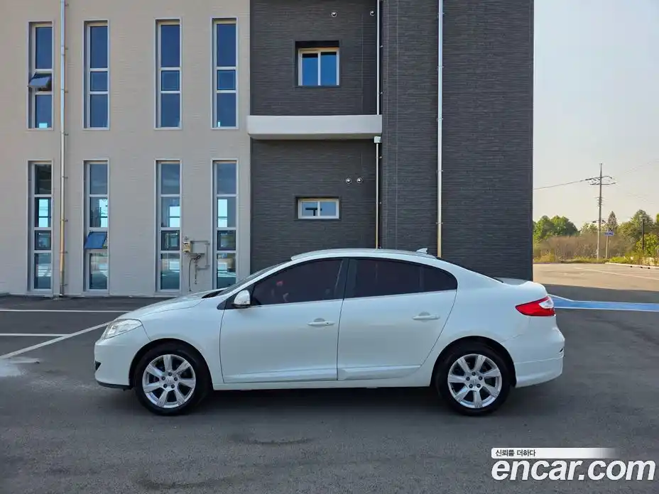 Renault SM3 2011 1.6 Автомат в Москве № 227499, фото 5