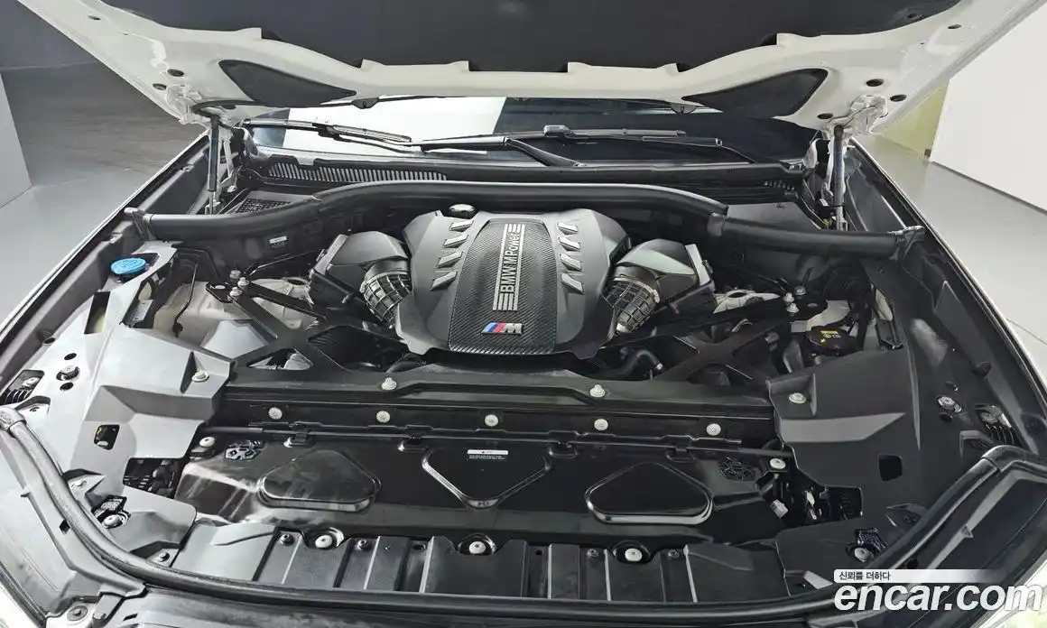 BMW X5M 2021 4.4 Автомат в Москве № 229002, фото 9