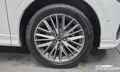 Audi Q3 2023 2.0 Автомат в Москве № 229603, миниатюра 8