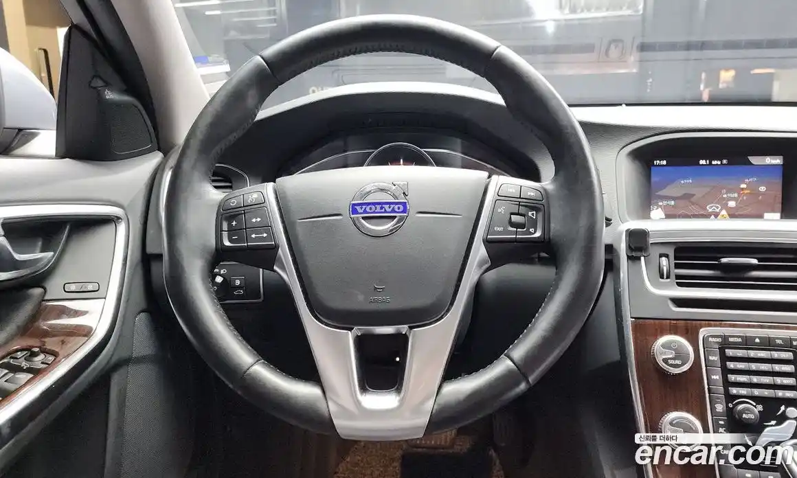 Volvo S60 2018 2.0 Автомат в Москве № 230558, фото 16