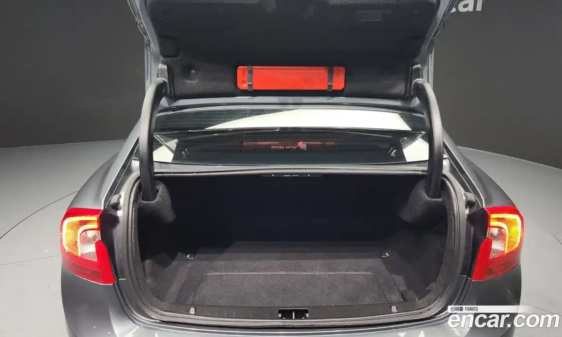 Volvo S60 2018 2.0 Автомат в Москве № 230558, фото 17