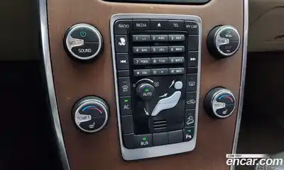 Volvo XC70 2012 2.4 Автомат в Москве № 230683, миниатюра 11