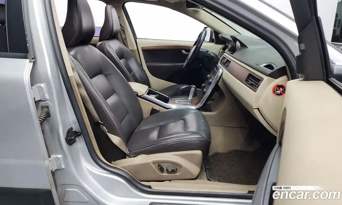 Volvo XC70 2012 2.4 Автомат в Москве № 230683, фото 8