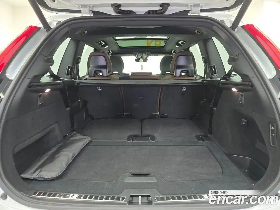Volvo XC90 2024 2.0 Автомат в Москве № 230797, фото 20