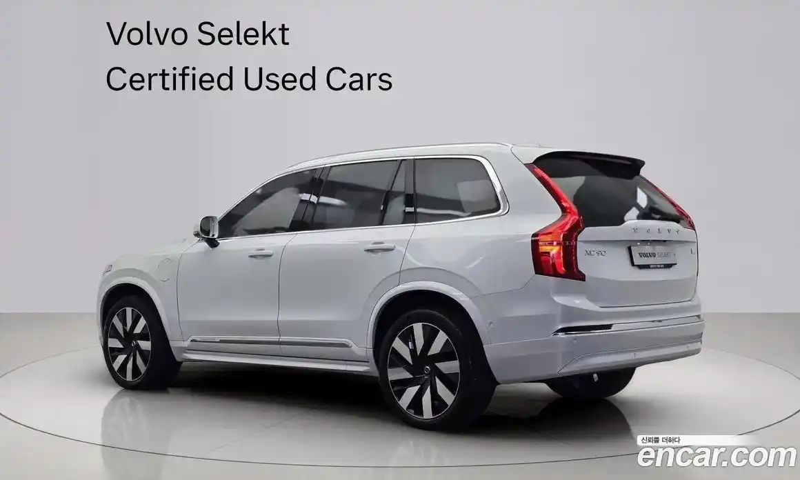 Volvo XC90 2024 2.0 Автомат в Москве № 230797, фото 4