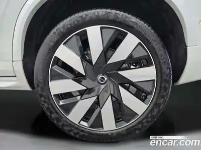 Volvo XC90 2024 2.0 Автомат в Москве № 230797, миниатюра 5