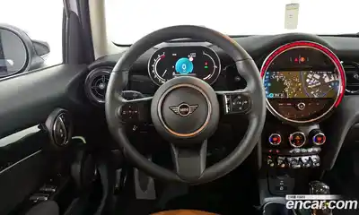 Mini Cooper 2024 1.5 Автомат в Москве № 231417, миниатюра 9