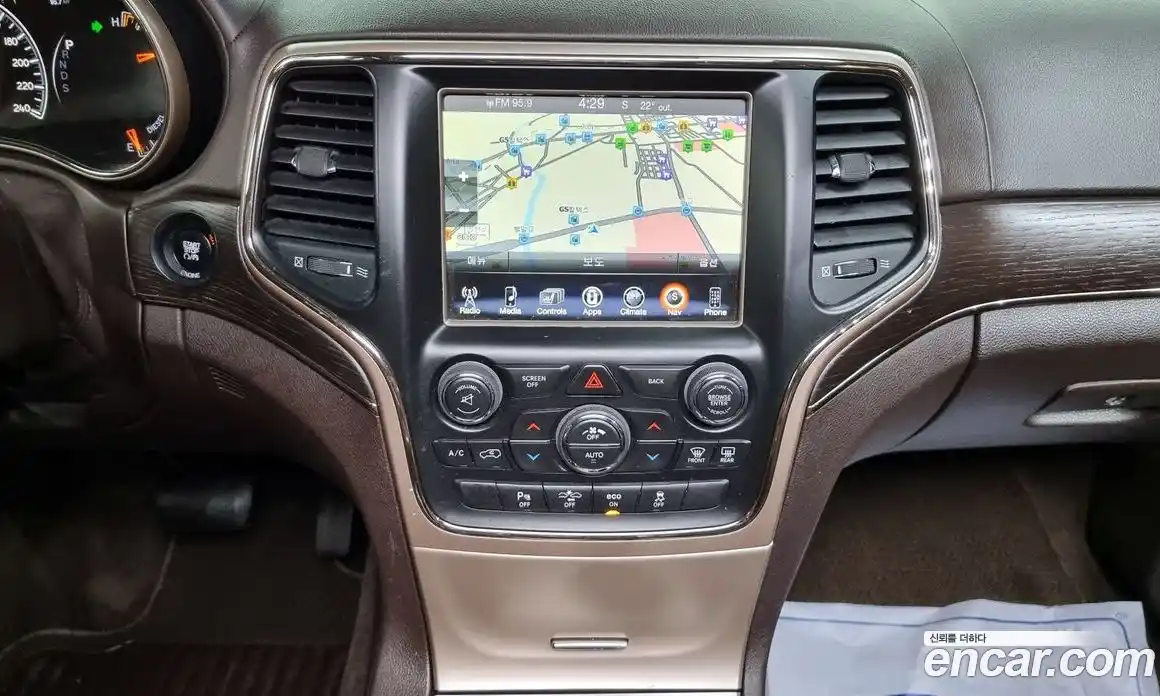 Jeep Cherokee 2014 3.0 Автомат в Москве № 232728, фото 11