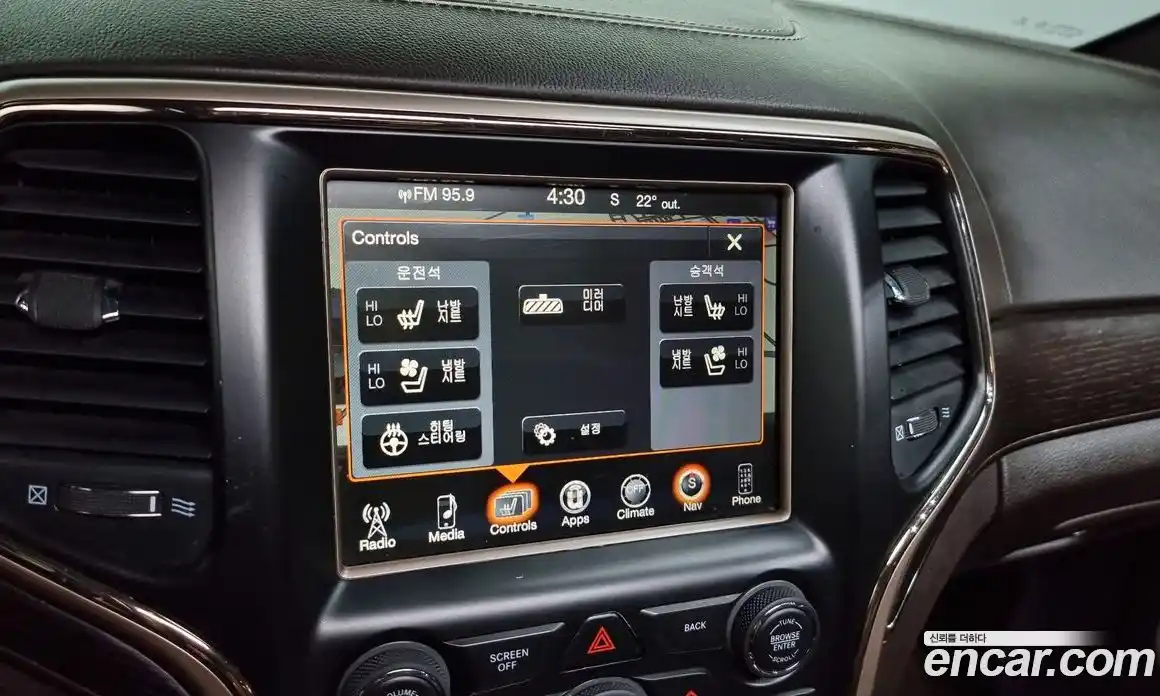 Jeep Cherokee 2014 3.0 Автомат в Москве № 232728, фото 14