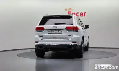 Jeep Cherokee 2014 3.0 Автомат в Москве № 232728, миниатюра 4