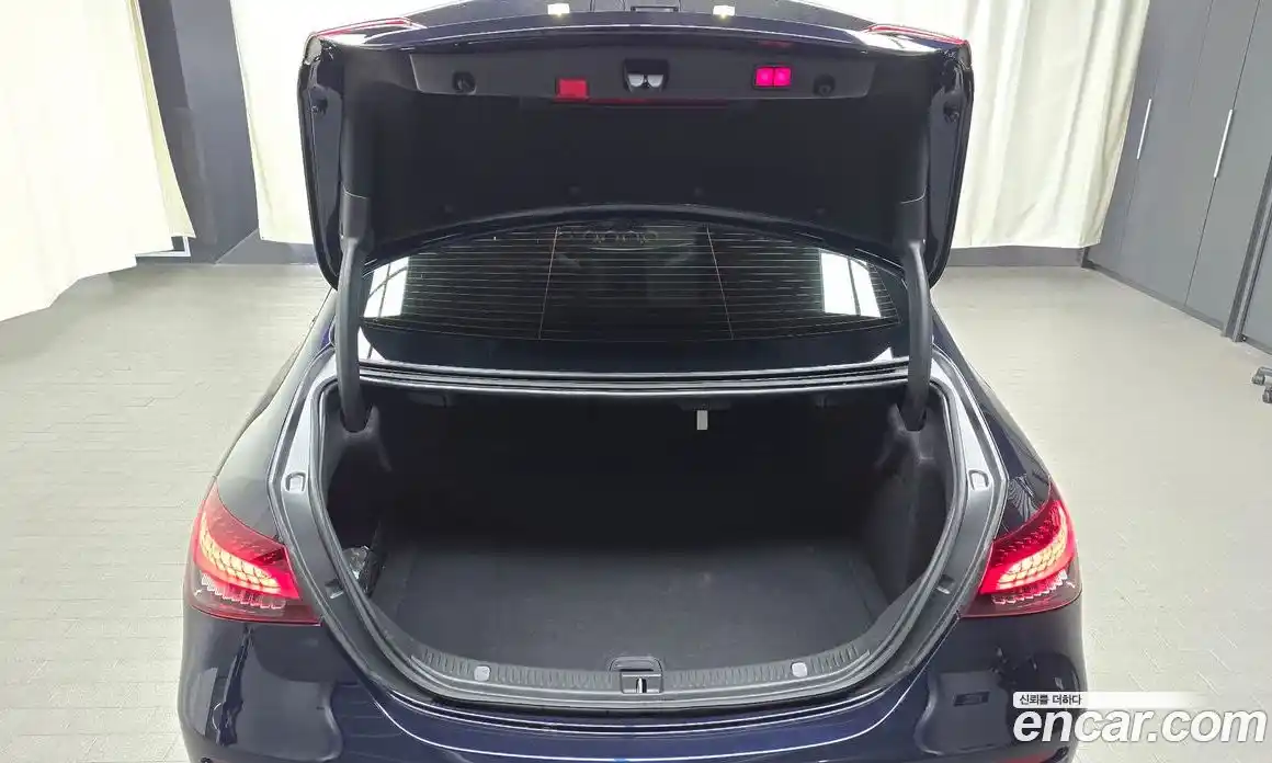 Mercedes-Benz E-Class 2022 2.0 Автомат в Москве № 241566, фото 11