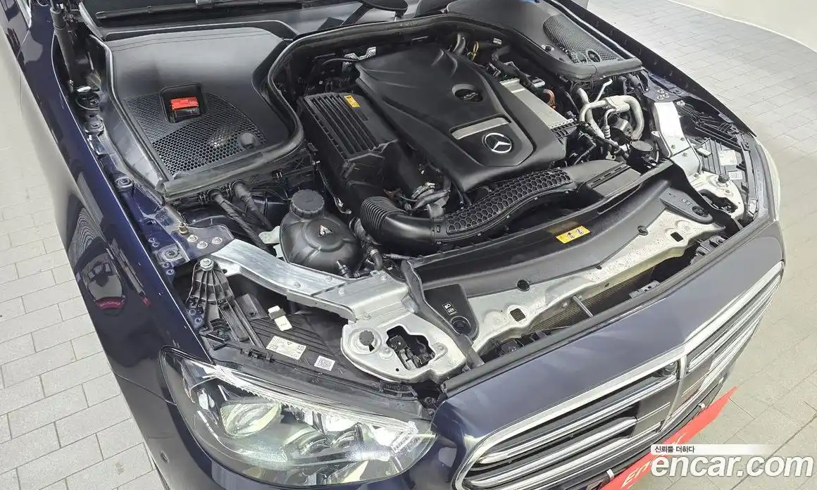 Mercedes-Benz E-Class 2022 2.0 Автомат в Москве № 241566, фото 17