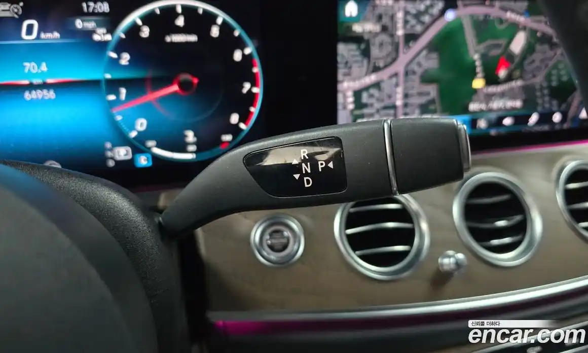 Mercedes-Benz E-Class 2022 2.0 Автомат в Москве № 241566, фото 10