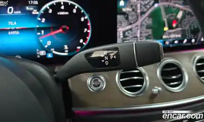 Mercedes-Benz E-Class 2022 2.0 Автомат в Москве № 241566, миниатюра 10