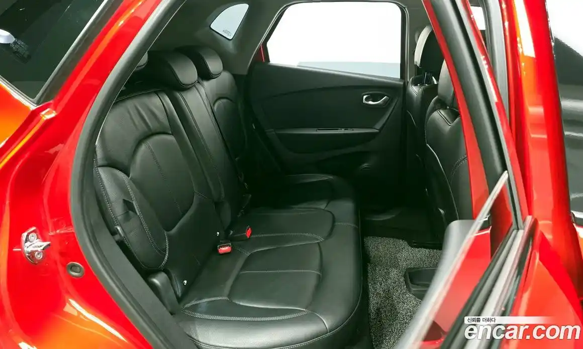 Renault QM3 2019 1.5 Автомат в Москве № 241601, фото 12