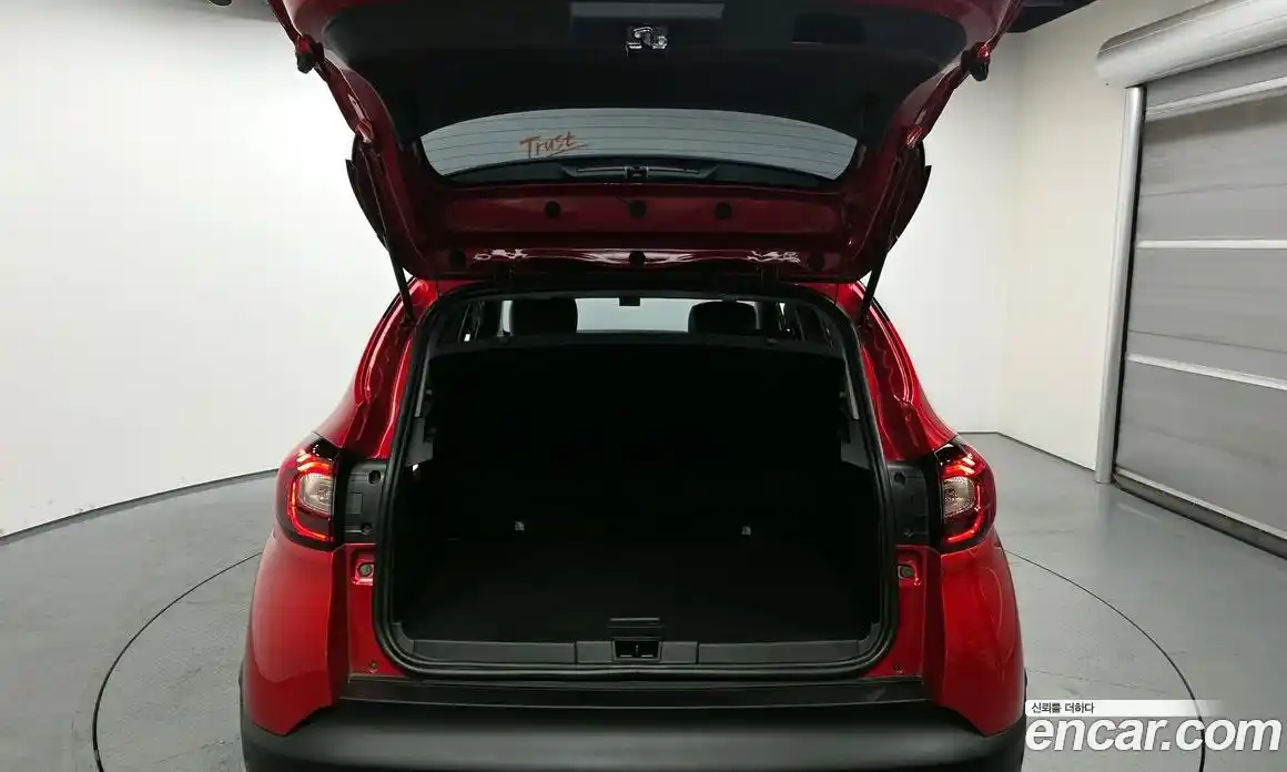 Renault QM3 2019 1.5 Автомат в Москве № 241601, фото 20