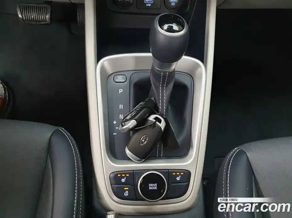 Hyundai Venue 2020 1.6 Автомат в Москве № 245375, фото 9