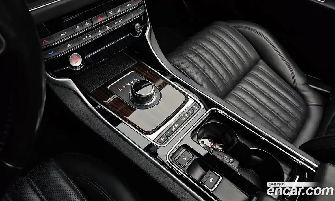 Jaguar XF 2019 2.0 Автомат в Москве № 256065, фото 12