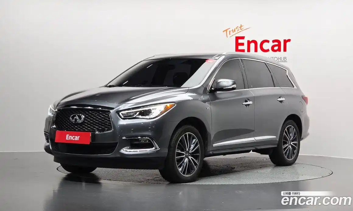 Infiniti QX60 2017 3.5 Автомат в Москве № 256187, фото 1