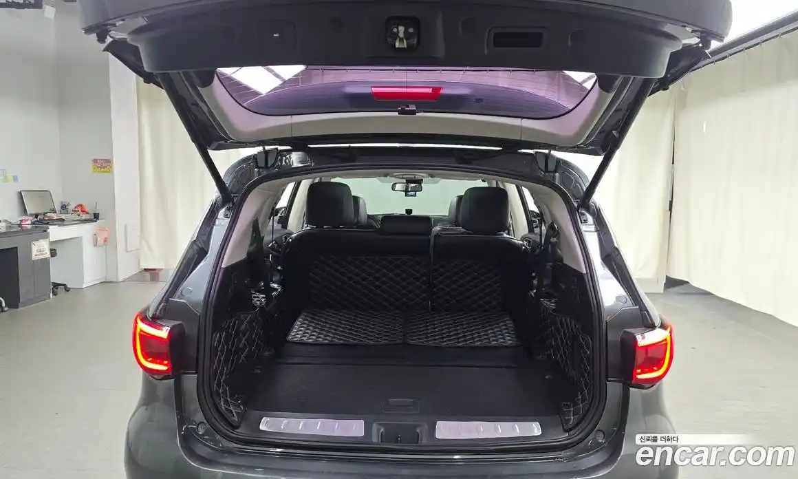 Infiniti QX60 2017 3.5 Автомат в Москве № 256187, фото 18