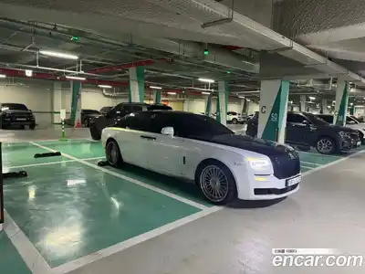 Rolls-Royce Ghost, 2012