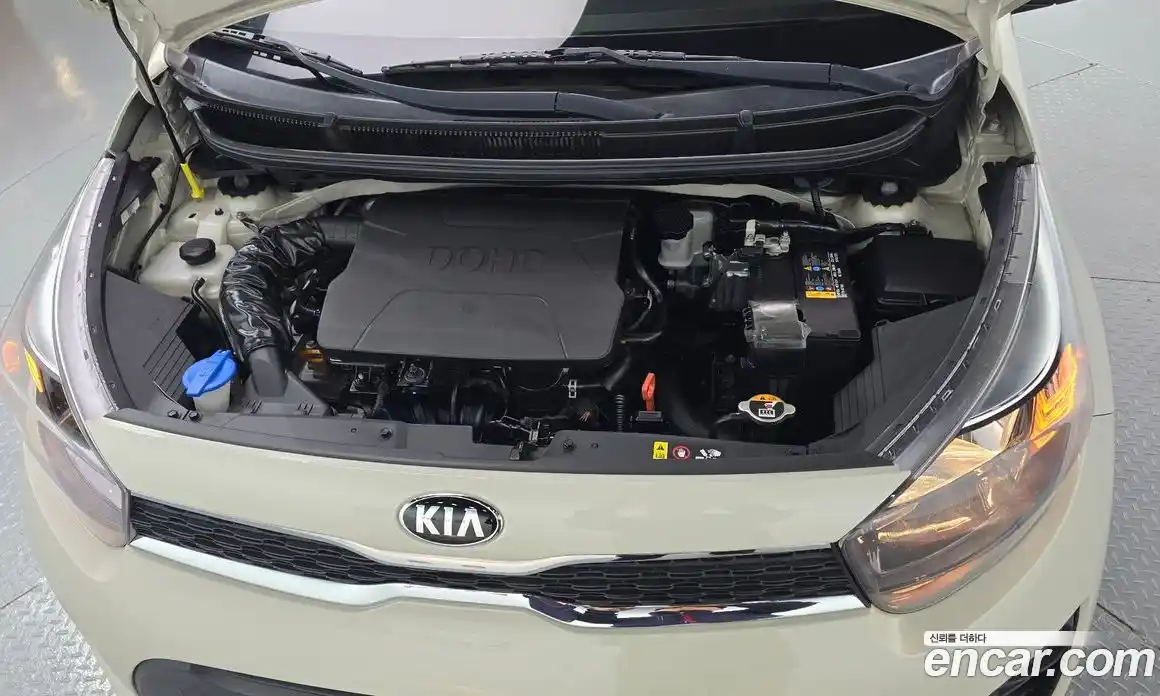 Kia Morning 2020 1.0 Автомат в Москве № 257852, фото 14