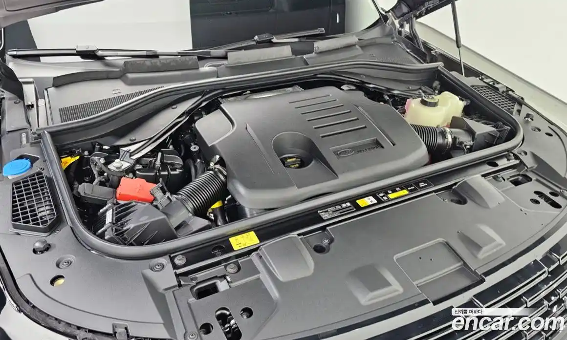 Land Rover Range-Rover 2025 3.0 Автомат в Москве № 271135, фото 16