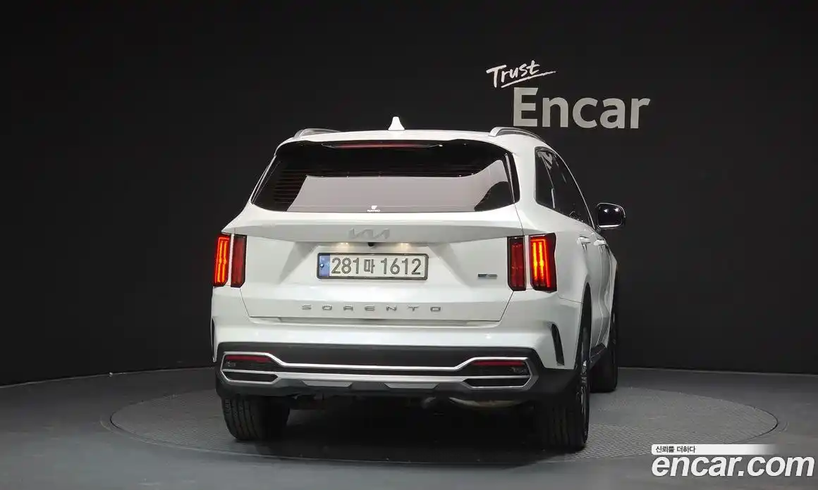 Kia Sorento 2022 1.6 Автомат в Москве № 287692, фото 3