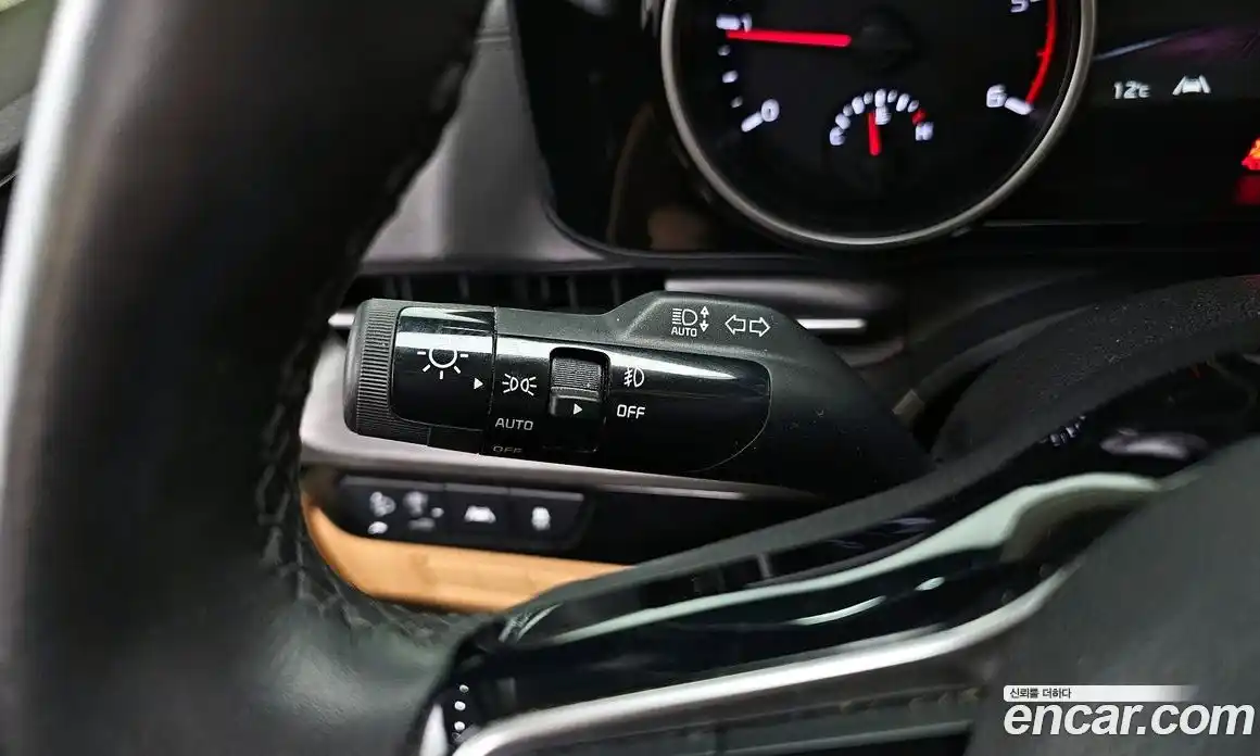 Kia Canival 2021 2.2 Автомат в Москве № 287848, фото 5