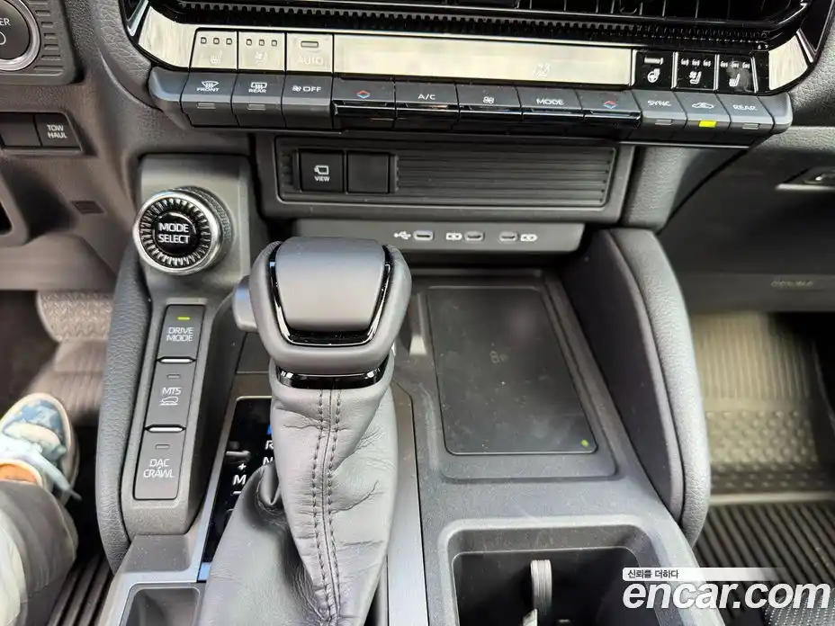 Toyota Land Cruiser 2025 2.4 Автомат в Москве № 294951, фото 9