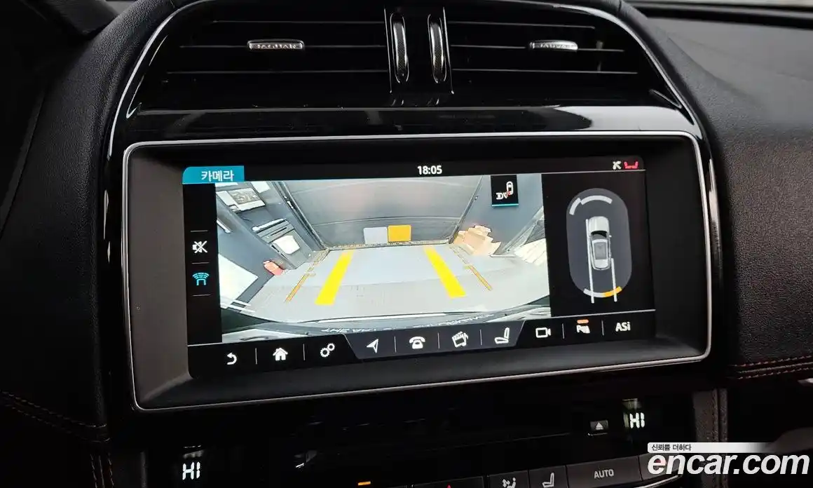 Jaguar F-Pace 2017 2.0 Автомат в Москве № 304937, фото 15