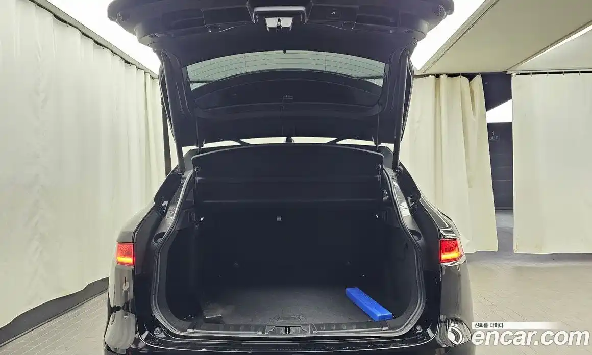 Jaguar F-Pace 2017 2.0 Автомат в Москве № 304937, фото 20