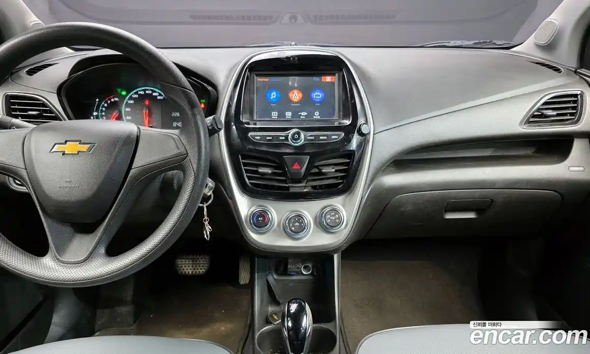 Chevrolet Spark 2017 1.0 Автомат в Москве № 314669, фото 13