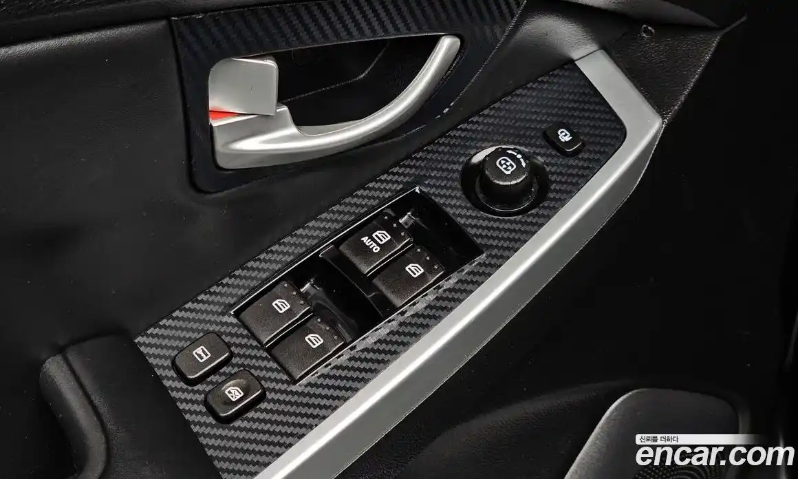 SsangYong Korando 2015 2.0 Автомат в Москве № 31973, фото 17