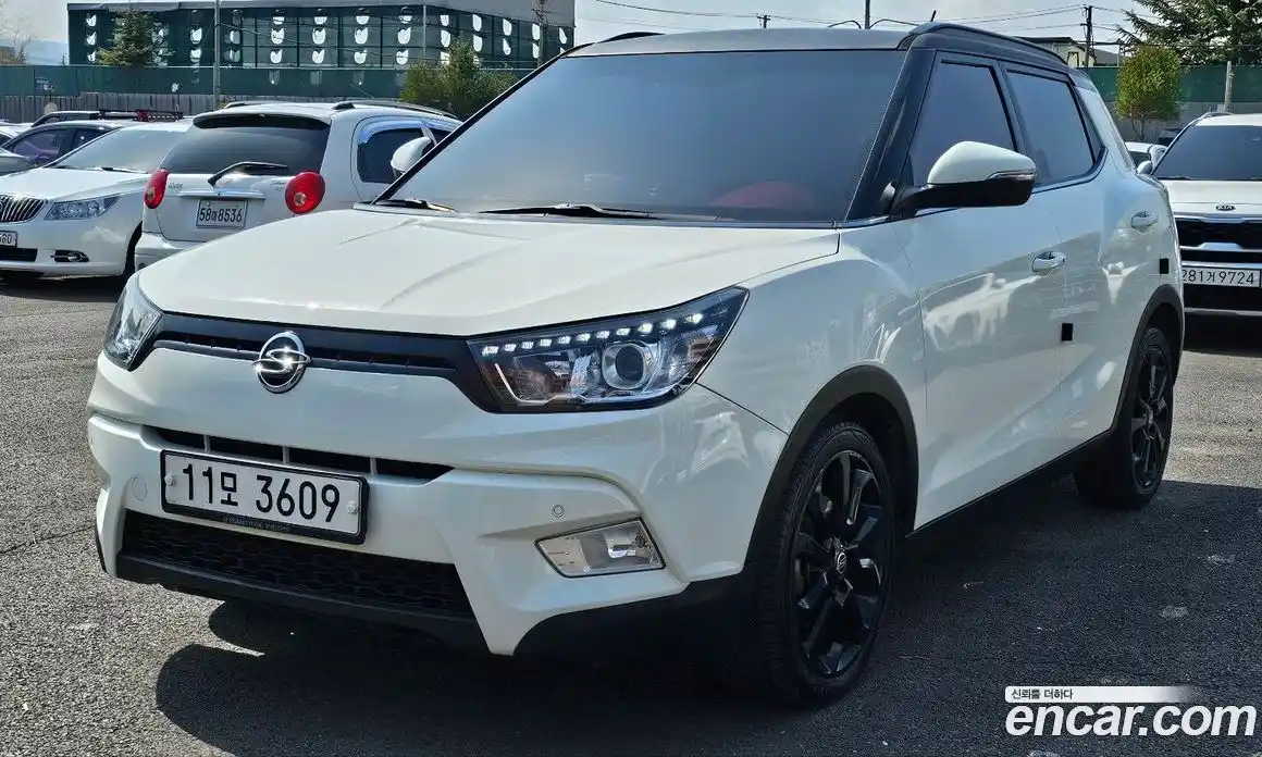 SsangYong TIBOLI 2015 1.6 Автомат в Москве № 324432, фото 3
