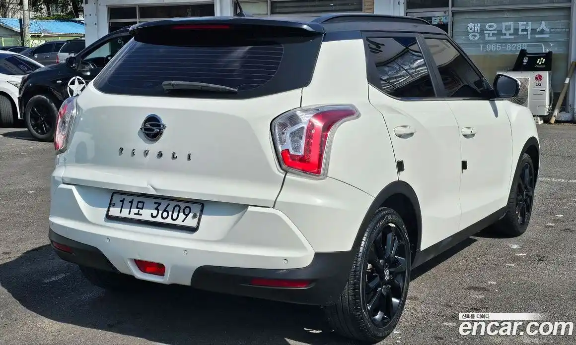 SsangYong TIBOLI 2015 1.6 Автомат в Москве № 324432, фото 6